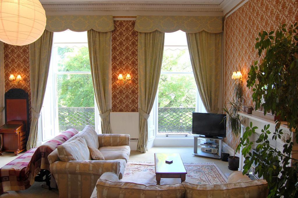 Regent Terrace, Central And Charming, Quiet Единбург Стая снимка